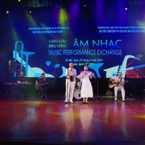 Đại học Văn hóa Nghệ thuật Quân đội giao lưu âm nhạc với Hải quân Hoàng gia Australia