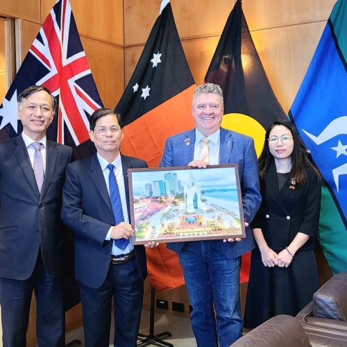 Tỉnh Khánh Hòa và Vùng lãnh thổ Bắc Australia ký kết Kế hoạch triển khai hợp tác